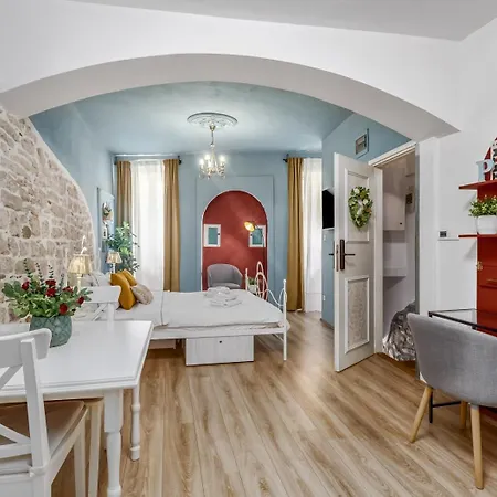 Newly Renovated Romantic Rovinj