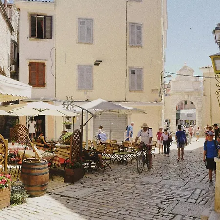 Newly Renovated Romantic * Rovinj